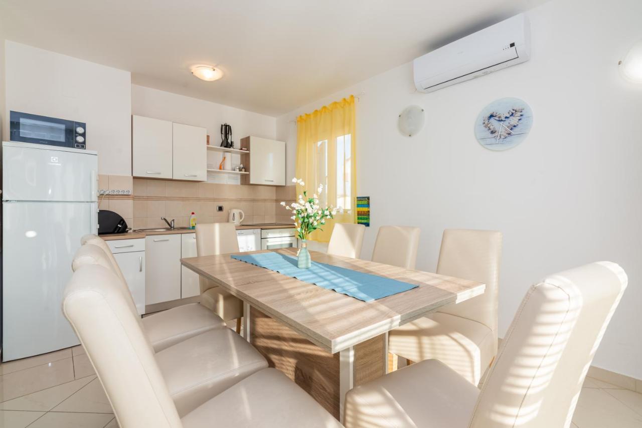 Apartment Mimoza 5, Baska, Krk Ngoại thất bức ảnh