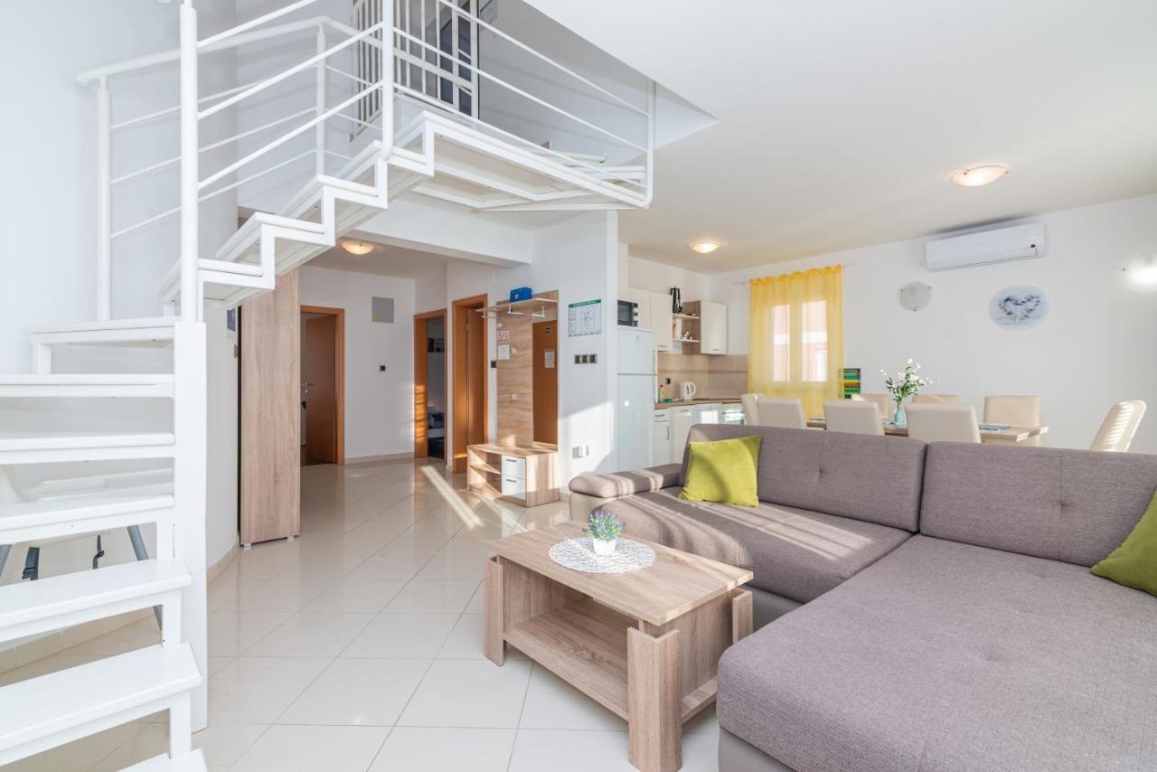 Apartment Mimoza 5, Baska, Krk Ngoại thất bức ảnh